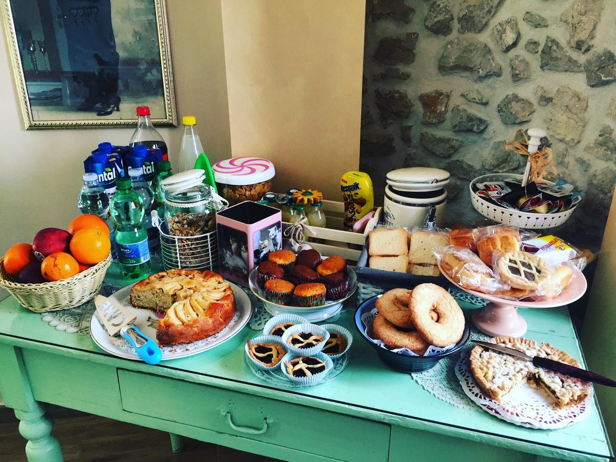 로카 마시마 Il Borgo Antico B&B 외부 사진